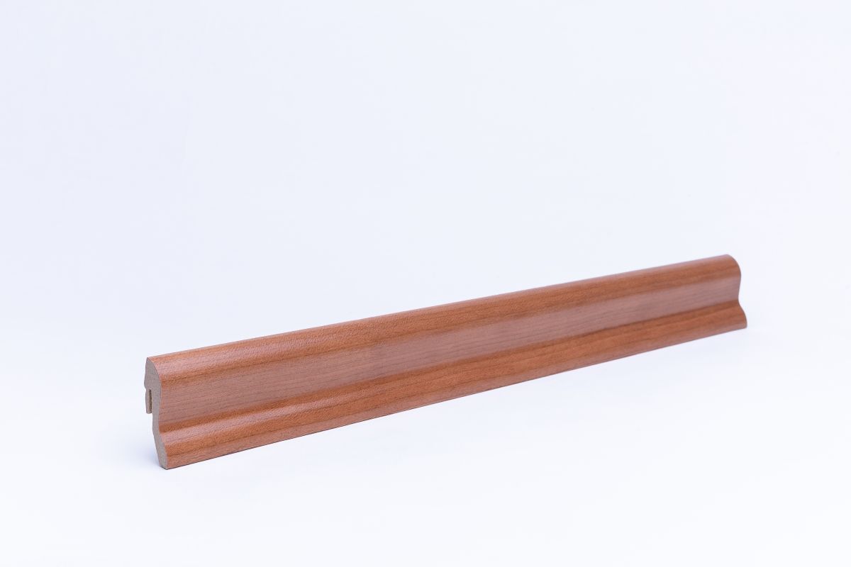 Furnier Sockelleiste 40 mm Kirsche lackiert - Echtholzfurnier