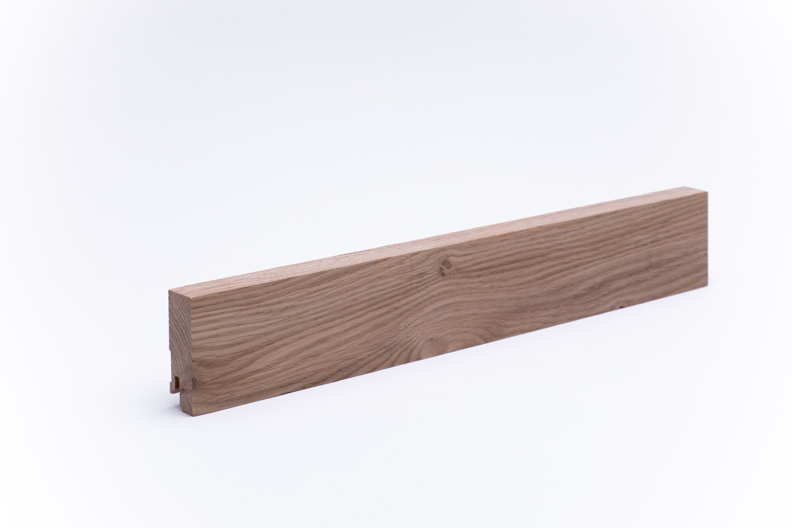 Vierkant Massivholz-Sockelleiste 60mm - Eiche gelackt