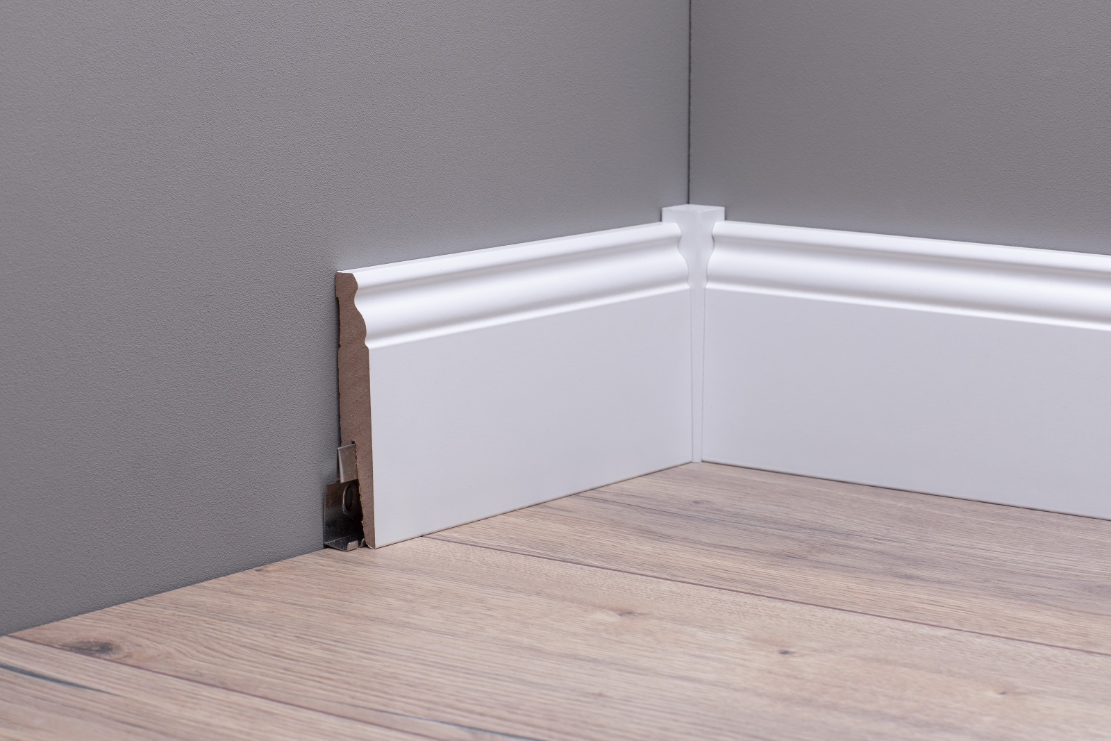 Sockelleiste Berliner Profil 150 mm MDF - Weiß