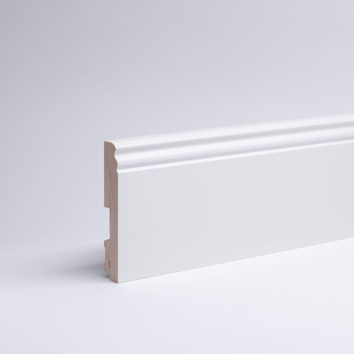 Massivholz-Sockelleiste Berliner Profil 120mm - Buche RAL9016 Weiß lackiert