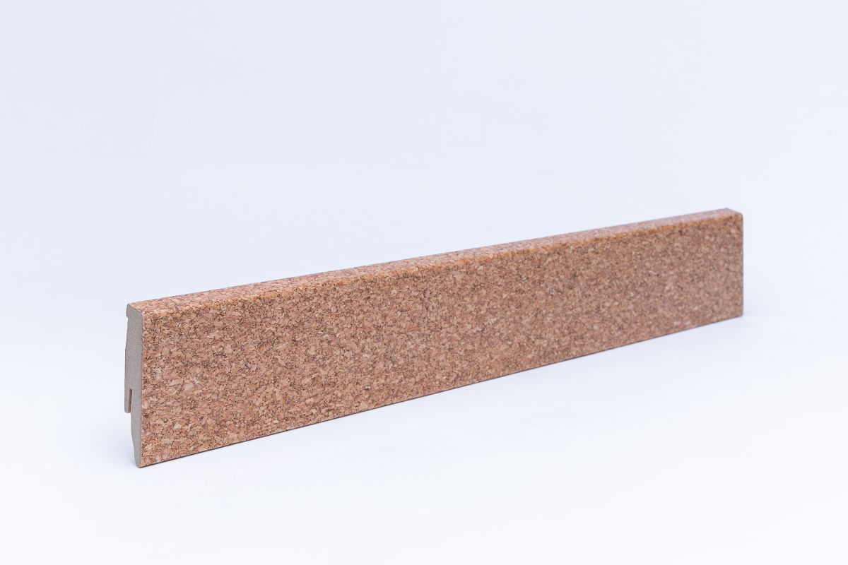 Furnier Sockelleiste 60 mm Kork fein lackiert - Echtkorkfurnier