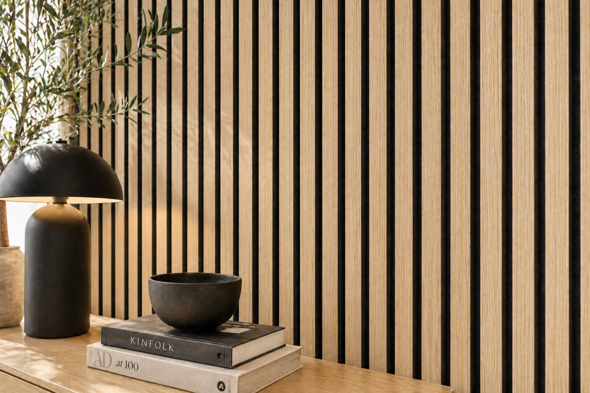 Acoustic+ Akustikpaneel Eiche Natur 2600 x 400 mm - Akustikfilz Schwarz