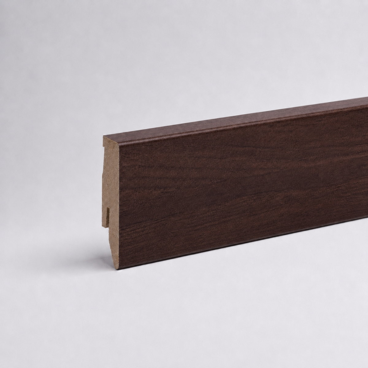 Sockelleiste mit Holzoptik 60 mm Nussbaum