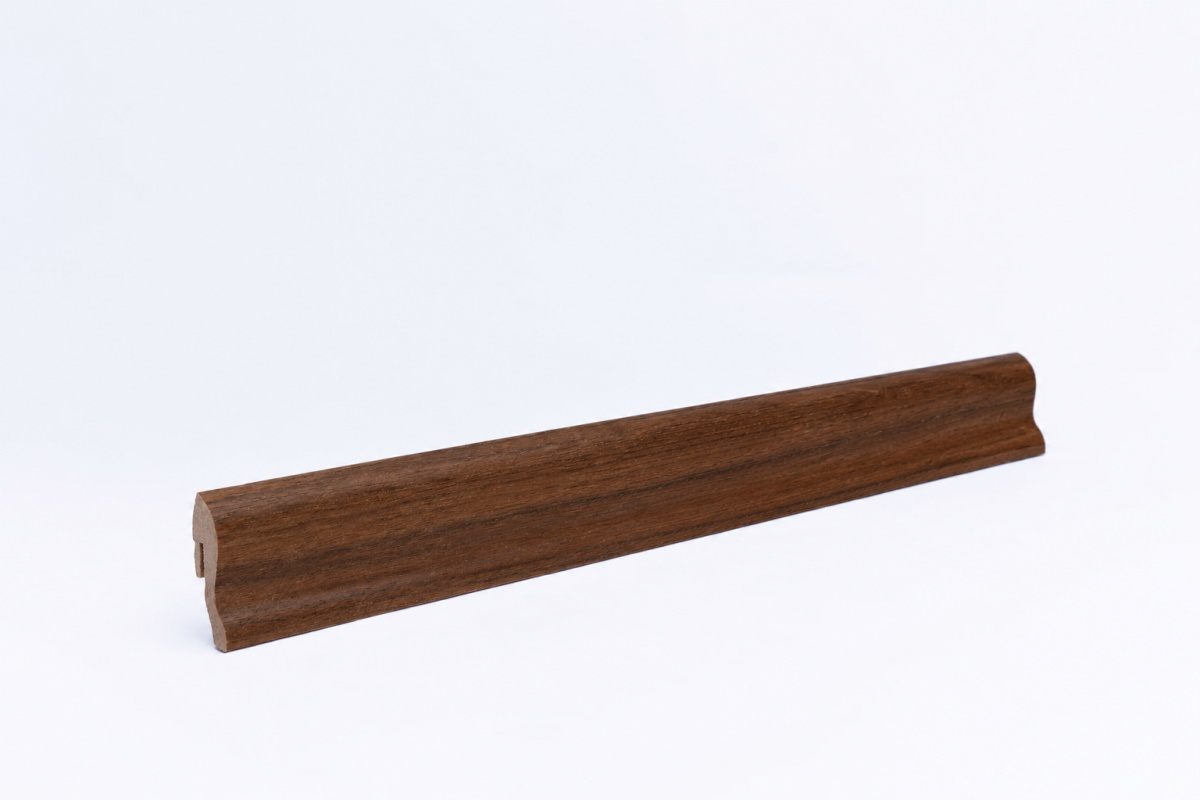 Furnier Sockelleiste 40 mm Nussbaum gelackt - Echtholzfurnier