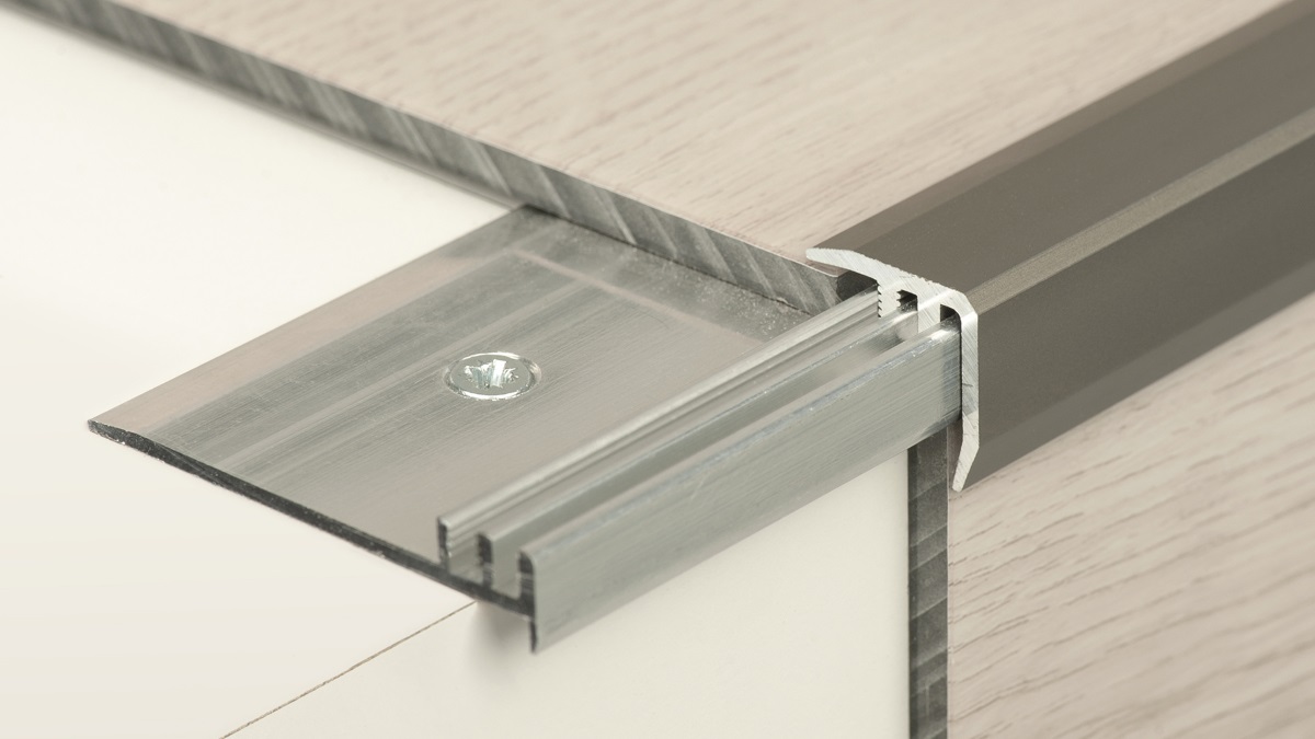 Treppenkante DESIGN-STEP Edelstahl matt - 1,00m