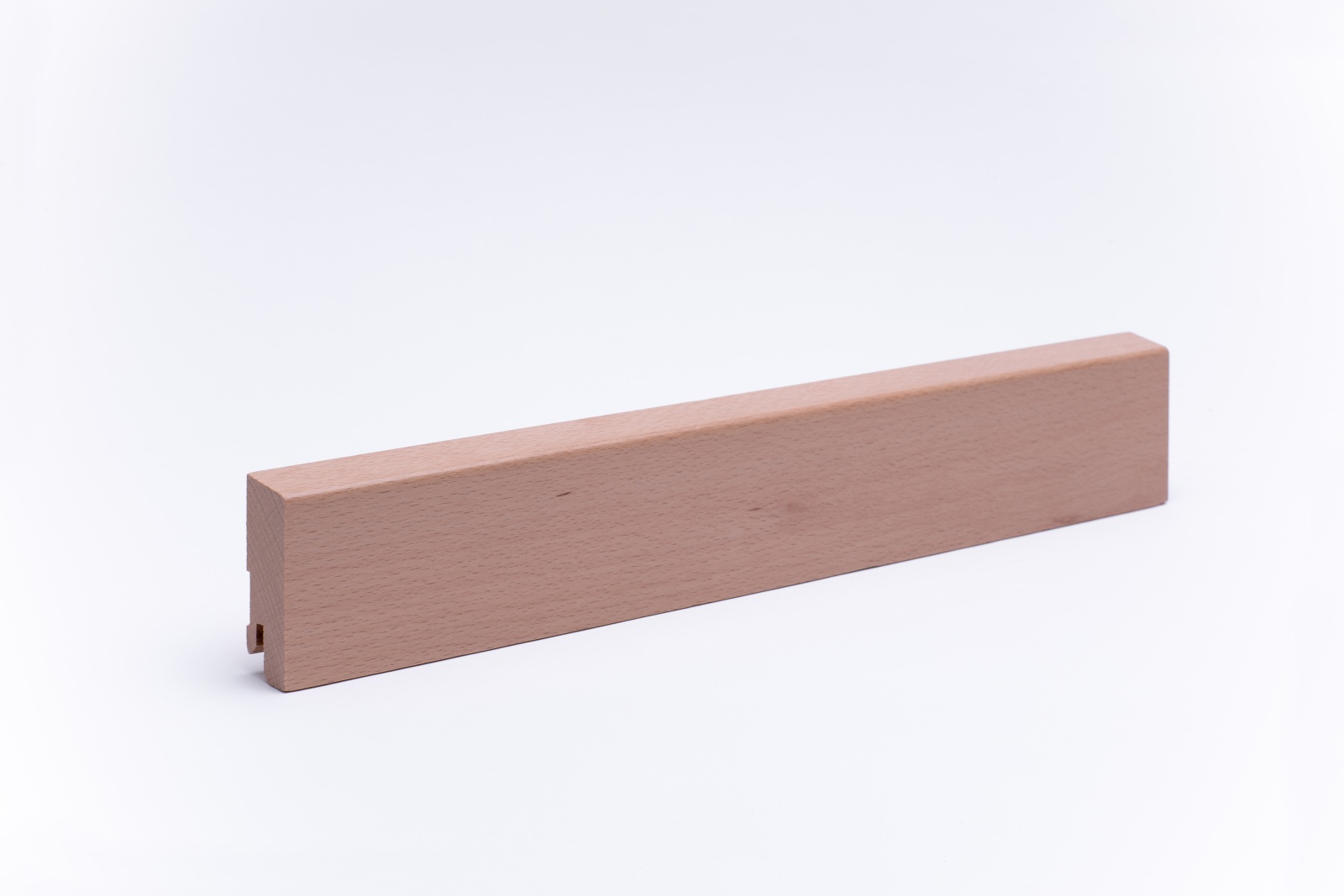 Massivholz Sockelleiste 60mm abgeschrägt - Buche gelackt