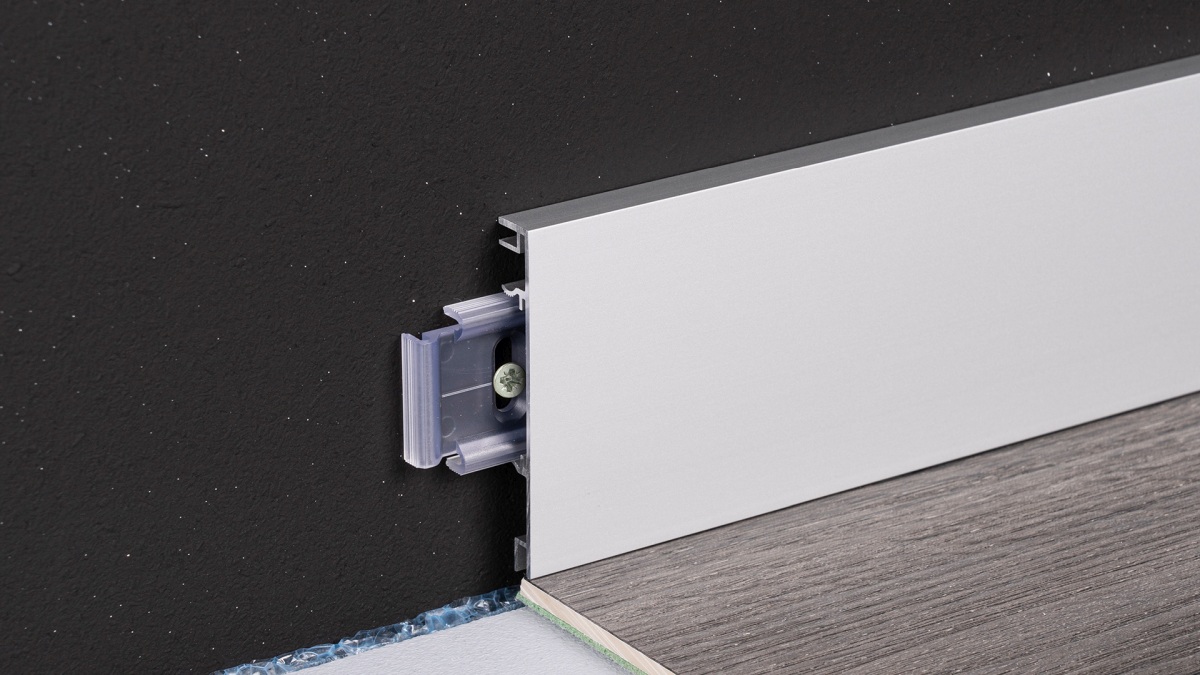 Aluminium Clip-Sockelleiste 10 x 70 mm - Silber