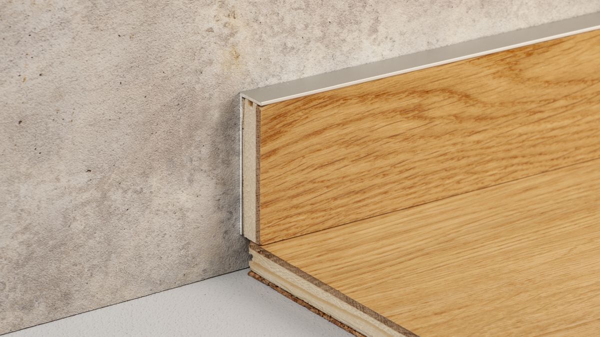 Winkel-Sockelleiste 14.5 x 100 x 5.000 mm - Silber
