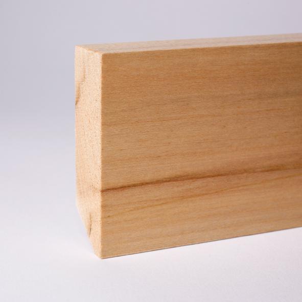 Vierkant Massivholz-Sockelleiste 80mm -Ahorn gelackt