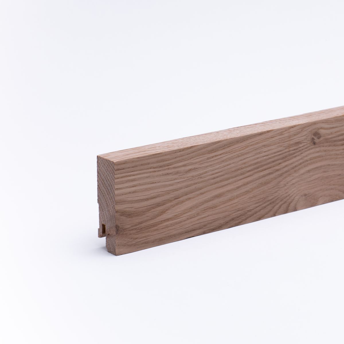 40 lfm Vierkant Massivholz-Sockelleisten 60 mm - Eiche lackiert